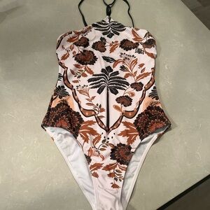 🌺Boutique Floral One-Piece Swimsuit🌺